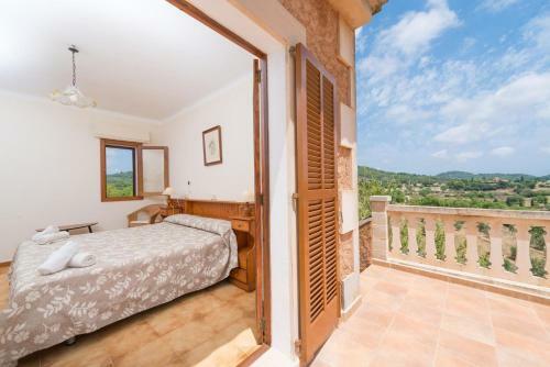Villa Cerca De Cala Dor Con Piscina