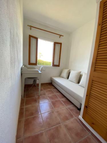 Villa Con Piscina Privada Y Gran Jard�n