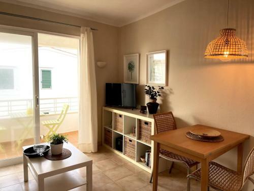 Apartamento Con Piscina Y Junto A La Playa - Macarella.