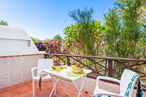 12a Amarilla Bay Holiday Apartment, Pool And AC
