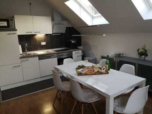 Apartamento Haus Am Hang; Ferienwohnung Fernblick