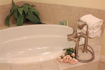 Apartamentos Key West Harbour Oceanfront Suites