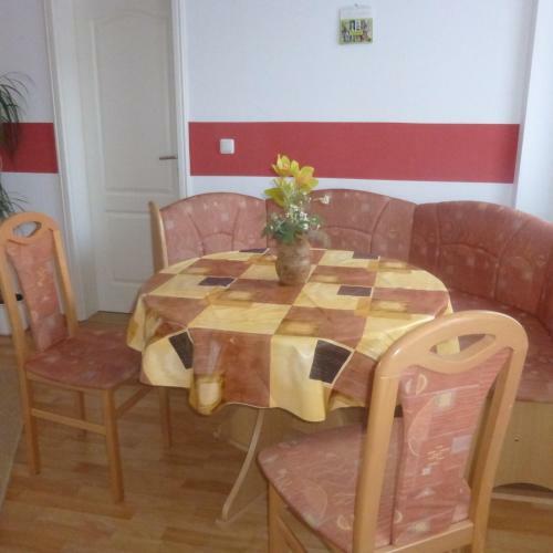 Hostal Pension & Ferienwohnung Zum Schmuckgiebel