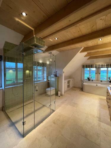 Villa Landh��s Oeverdiek - Luxus Am Golfplatz
