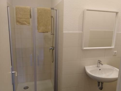 M�bliertes Zimmer Mit Eigenem Bad