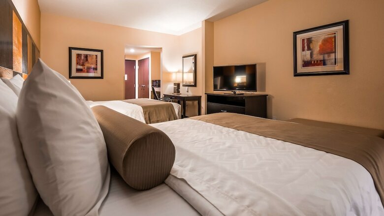 Hotel Best Western Plus Airport Inn & Suites