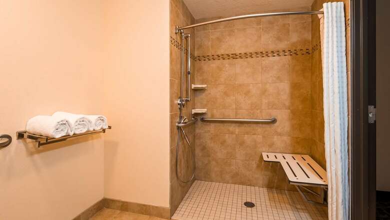 Hotel Best Western Plus Airport Inn & Suites