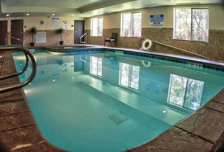 Hotel Best Western Plus Airport Inn & Suites