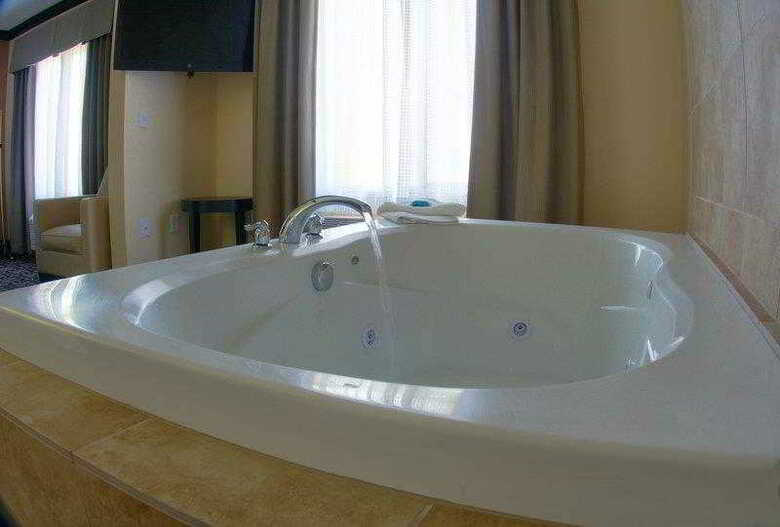 Hotel Best Western Plus Airport Inn & Suites