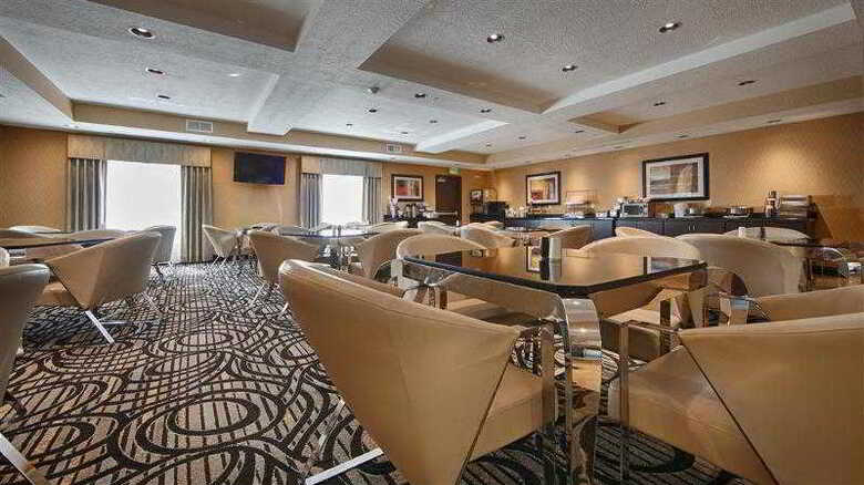 Hotel Best Western Plus Airport Inn & Suites