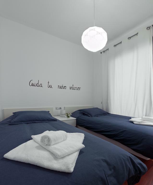 Apartamentos Azz Sevilla Torre De La Plata