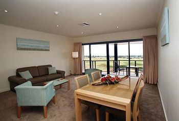 Hotel Links Lady Bay Resort