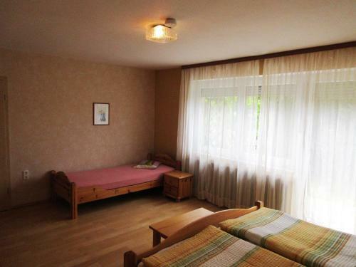 Hostal G�stehaus Zur Br�cke