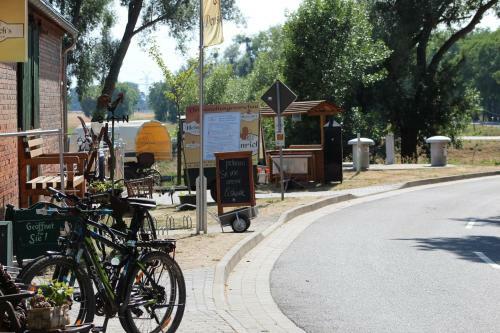 Hostal Heinrich's Pension & Cafe-wirtschaft