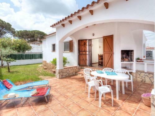 Holiday Home Tribana L'escala
