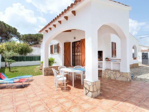 Holiday Home Tribana L'escala
