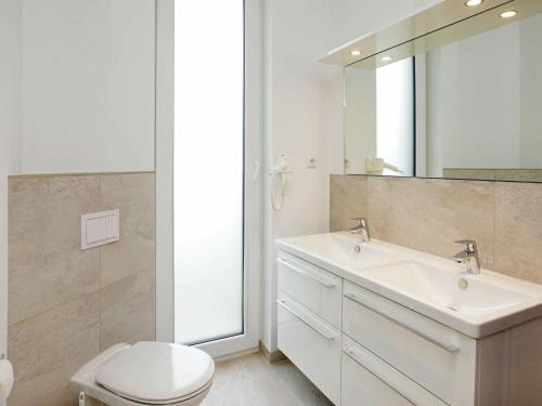 Apartamento One-bedroom Holiday Home In Wendtorf 4