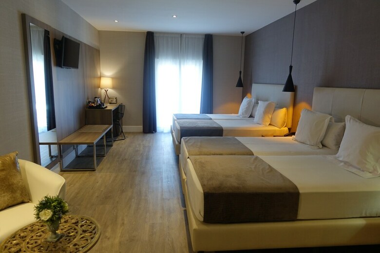 Hotel Oasis