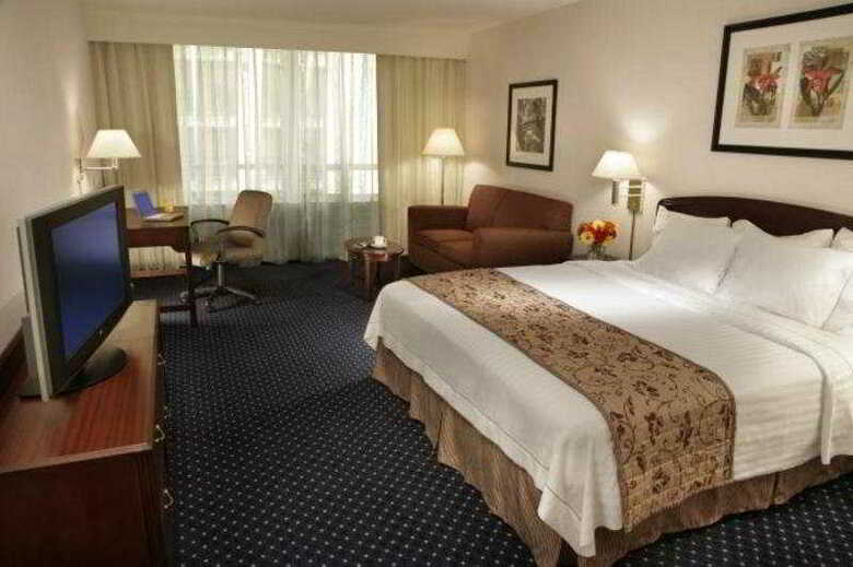 Hotel Courtyard By Marriott Downtown Toronto