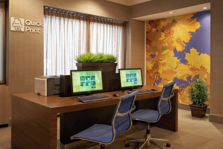 Hotel Courtyard By Marriott Downtown Toronto