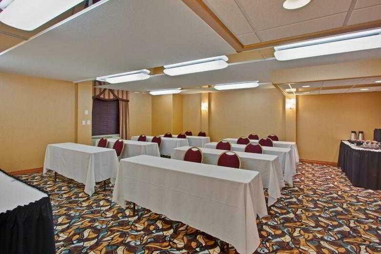 Hotel Holiday Inn Calgary Airport