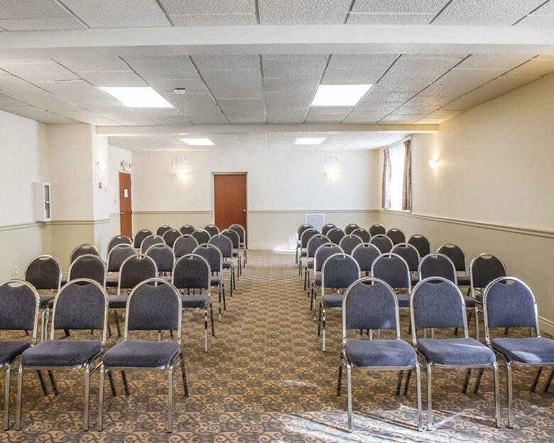 Hotel Comfort Inn & Suites Thousand Islands Harbour District