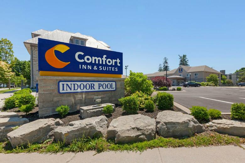 Hotel Comfort Inn & Suites Thousand Islands Harbour District