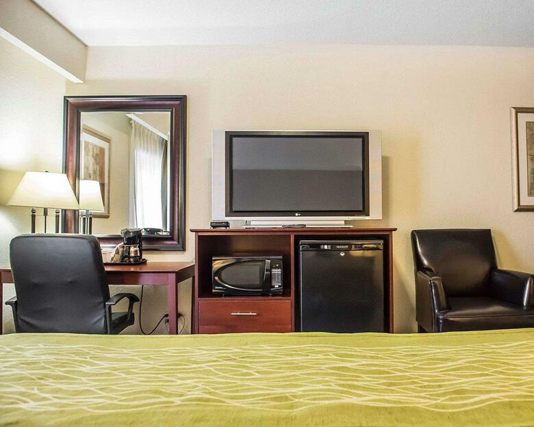 Hotel Comfort Inn & Suites Thousand Islands Harbour District