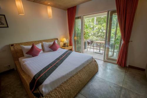 Hotel Away Villa Salt Phnom Penh