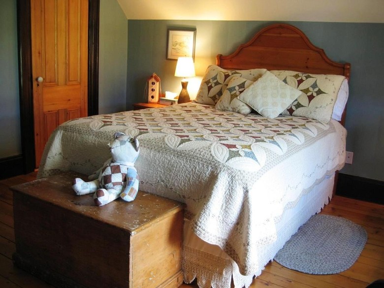 Magnetic Hill Winery And B&B