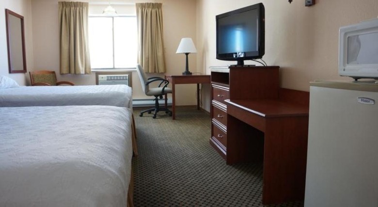 Hotel Luxury Inn & Suites