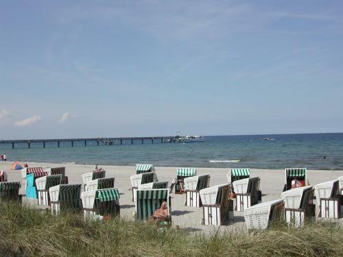 Ferienbungalow Mit Terrasse & Parkplatz - Abc168