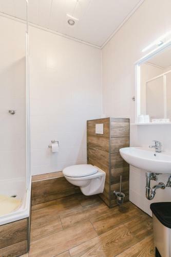 Hostal Menzels Gastst�tte & Pension Drehscheibe