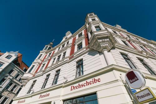 Hostal Menzels Gastst�tte & Pension Drehscheibe