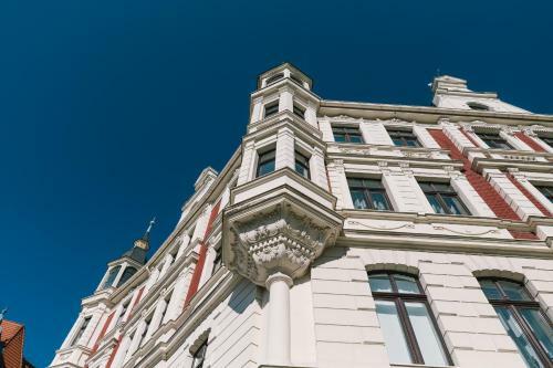 Hostal Menzels Gastst�tte & Pension Drehscheibe