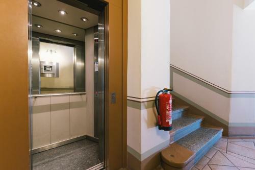 Hostal Menzels Gastst�tte & Pension Drehscheibe
