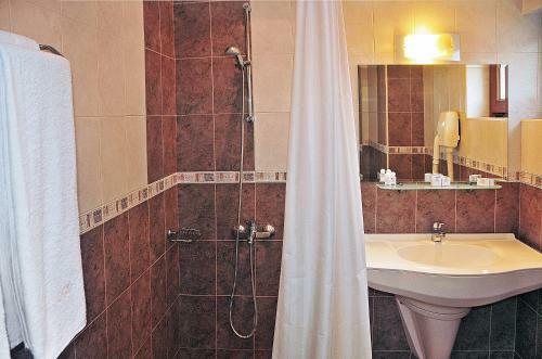 Hotel Real