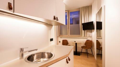 Aparthotel Room For Rent