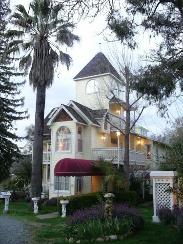 The Victorian Gold Bed And Breakfast