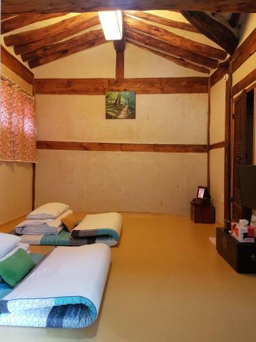 Hostal Soriwool Guesthouse