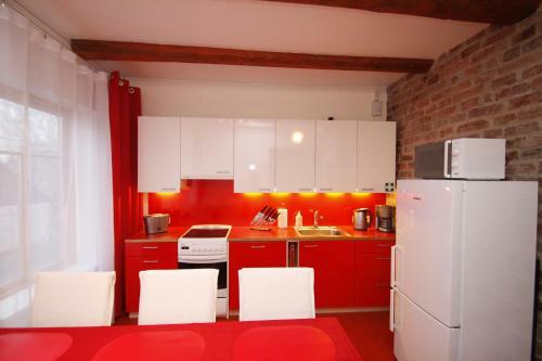 Sunnyhouse Apartments