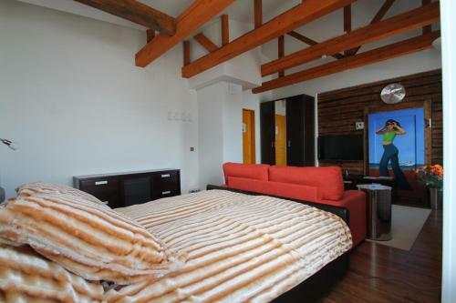 Sunnyhouse Apartments
