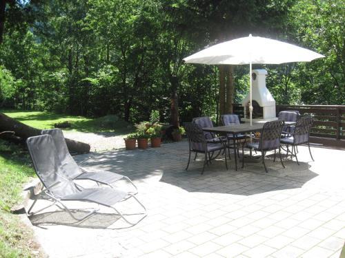 Hostal Chalet Catton