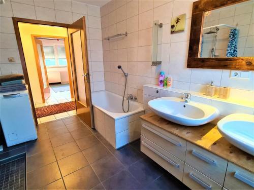 Apartamento Bei Playmobilland- Gro�z�gige Wohnung Mit Terasse 2