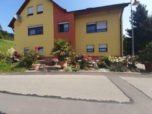 Apartamento Ferienwohnung Aspach Mit Waldblick