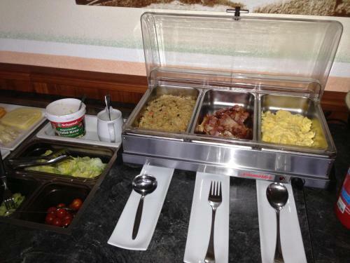 Hostal Gasthof Pension Gr�ner Anger