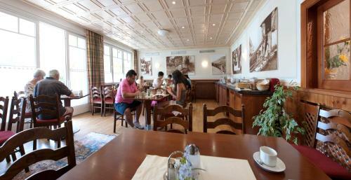 Hostal Gasthof Pension Gr�ner Anger