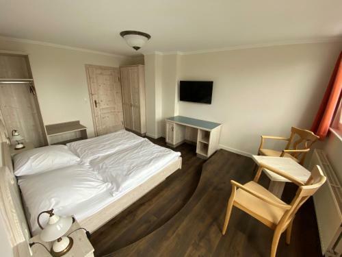 Hostal Berggasthof Zur Glocke