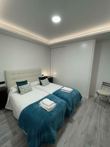 Apartamento Nuevo Con Patio, Situado En El Centro.