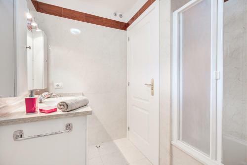 Elegant Apartment In Palm Mar